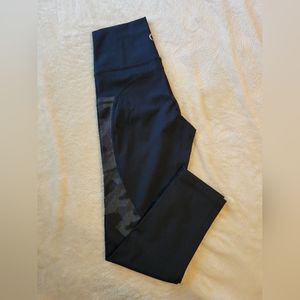 NWOT ZYIA SIZE 2 CAPRI
